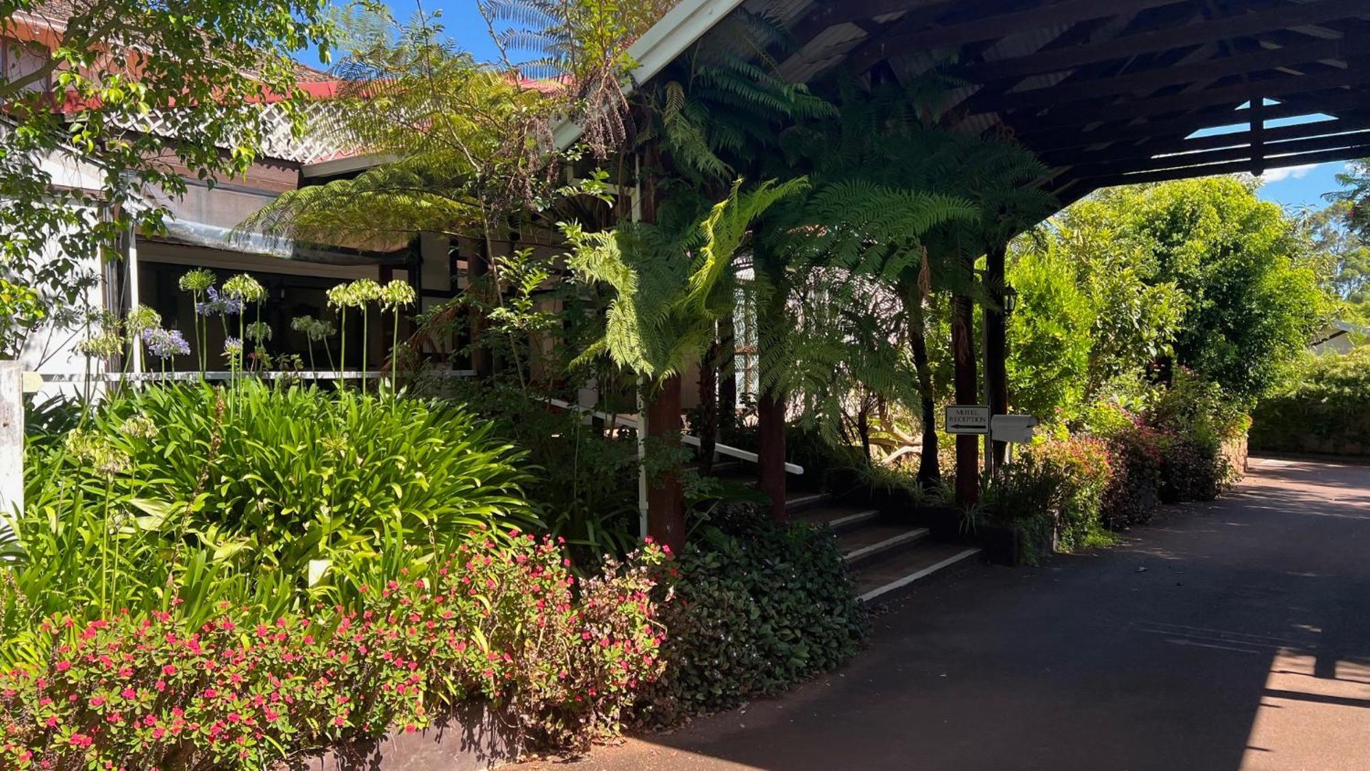 Karri Forest Motel Pemberton Dış mekan fotoğraf